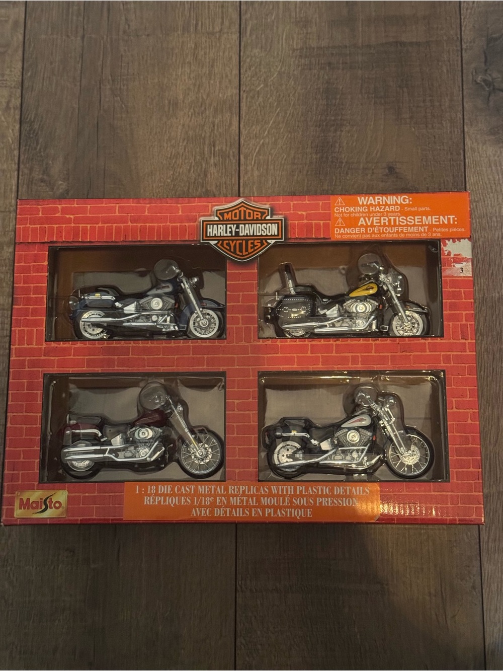 Vintage Maisto Harley-Davidson 1:18 Diecast Motorcycle 4-Pack Set NIB